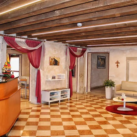 Domus Clugiae - Residenza D'epoca * Chioggia