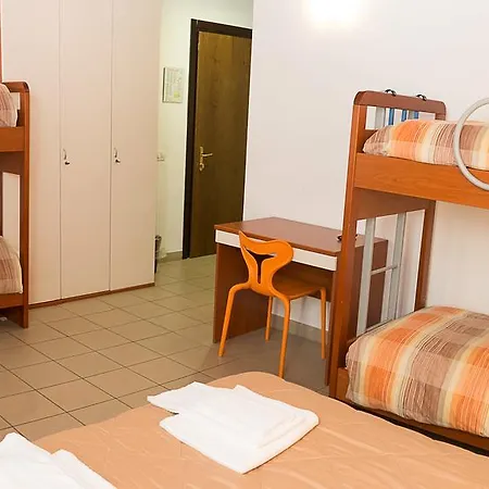 Domus Clugiae Albergue