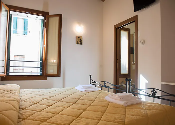 Hostel Domus Clugiae - Residenza D'epoca Κιότζα