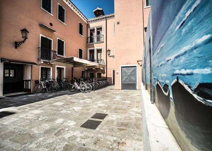 Hostel Domus Clugiae - Residenza D'epoca