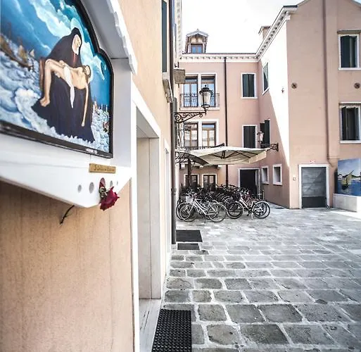 Domus Clugiae - Residenza D'epoca *