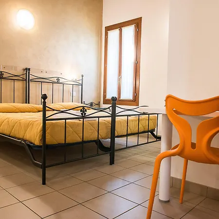 旅馆 Domus Clugiae