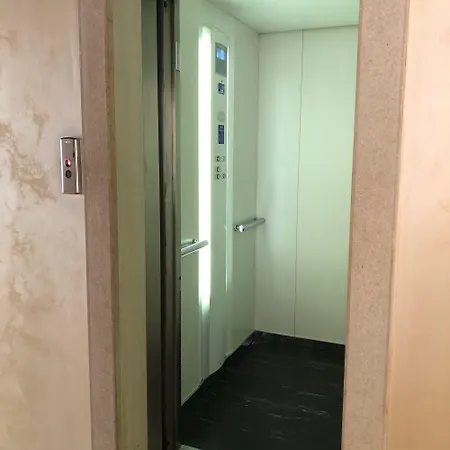 Domus Clugiae * 基奥贾