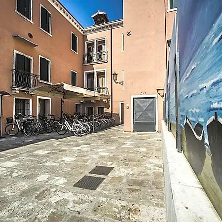 Hostel Domus Clugiae - Residenza D'epoca Chioggia